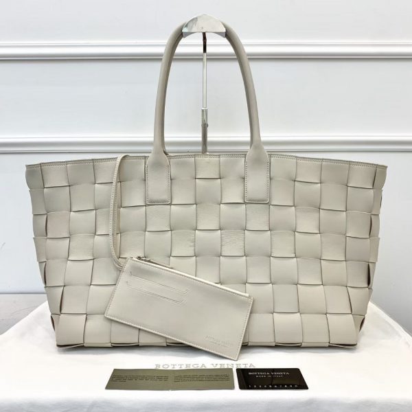 Bottega Venetta bag - Image 10
